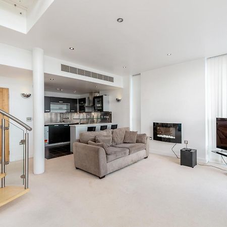 Excel Dock Apartments ลอนดอน ภายนอก รูปภาพ